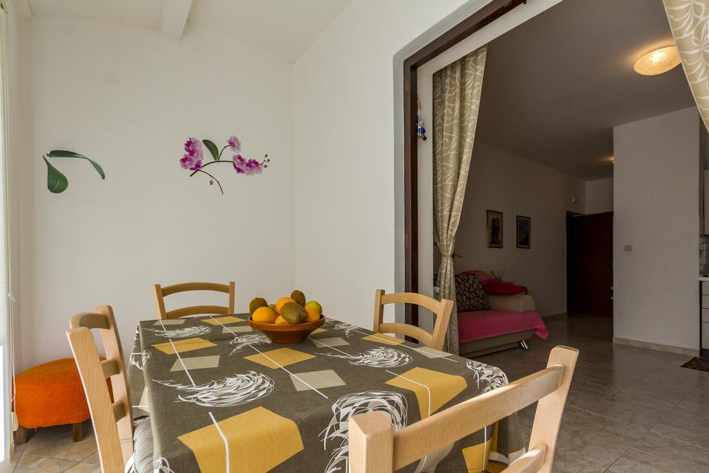 Apartment Lori Fažana Dış mekan fotoğraf